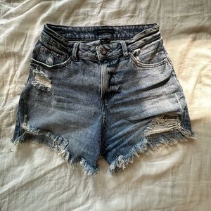 Sincerely Jules destroyed denim shorts. Mid/high rise